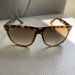 Ray-ban tortoise sunglasses